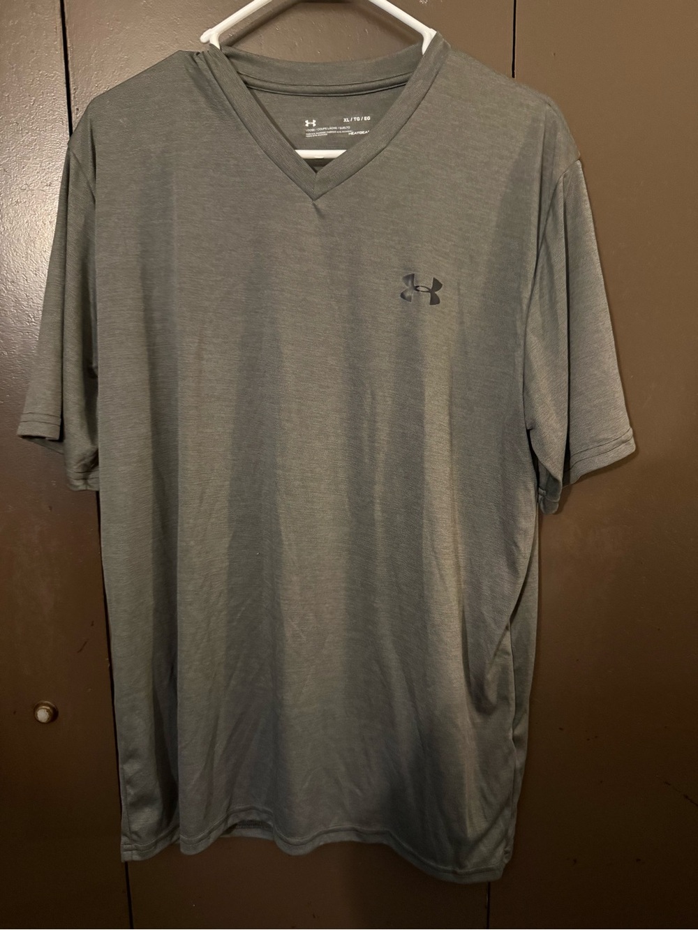Under Armour Men's Short Sleeve V‑Neck Performance Tee - Heather Gray/Olive